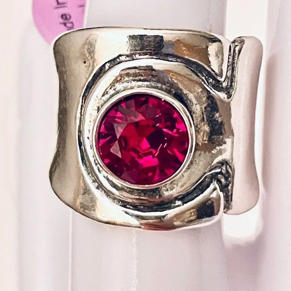 NWT Gorgeous Sz 9 Made in Israel .925 Sterling Silver Thick Pink Big Stone Ring